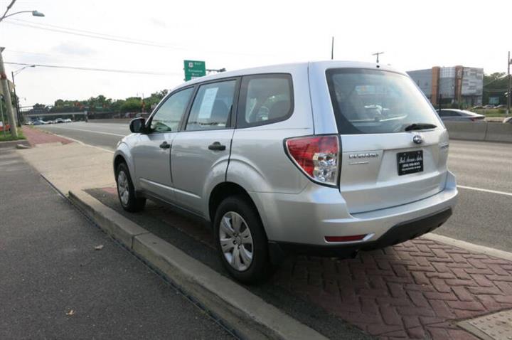 $5495 : 2011 Forester 2.5X image 6