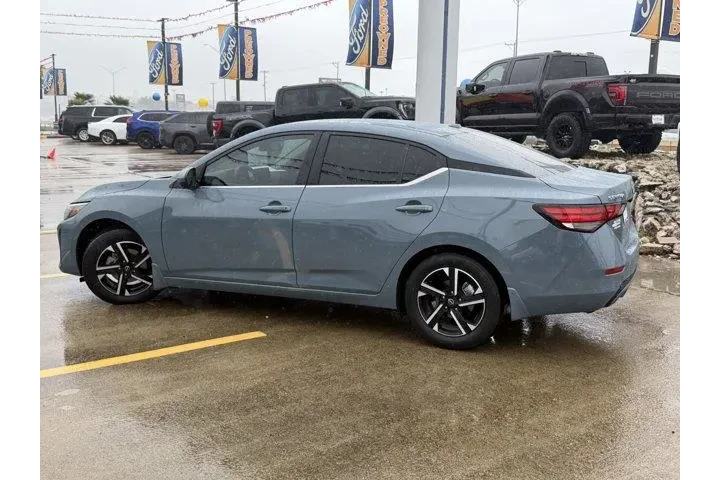 $19551 : Nissan Sentra 2024 SV 4dr Se image 9