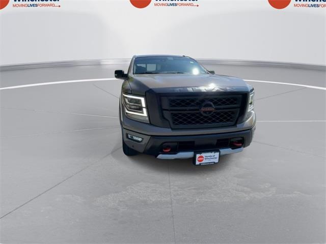 $38416 : PRE-OWNED 2020 NISSAN TITAN P image 9