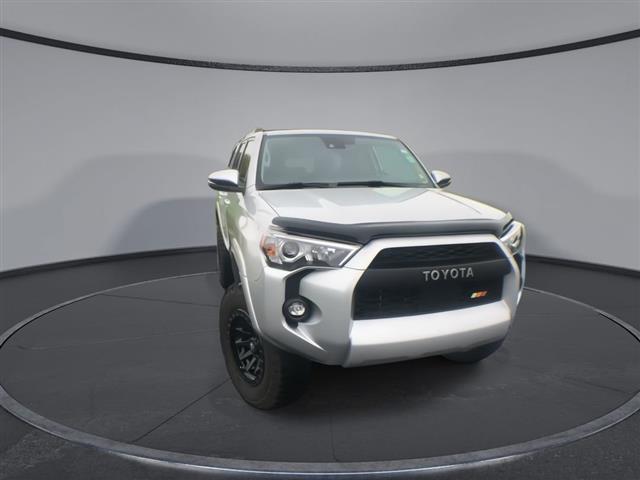 $36700 : PRE-OWNED 2021 TOYOTA 4RUNNER image 3