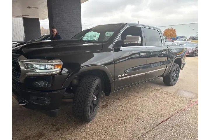 $28594 : Ram 1500 2019 4x2 Limited 4d image 6