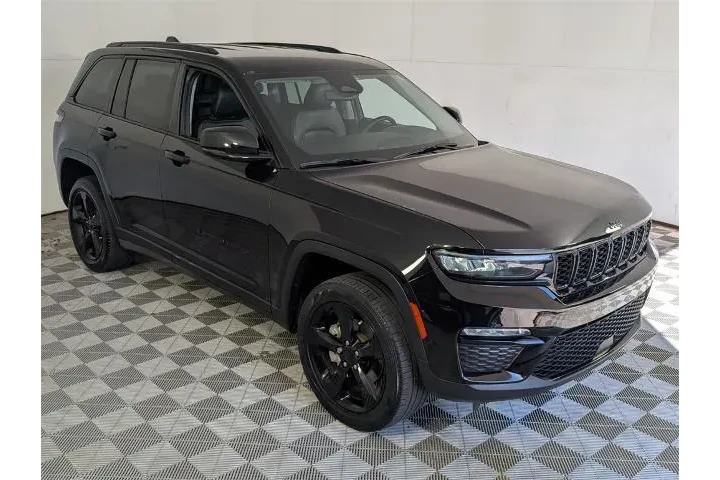 $26688 : Jeep Grand Cherokee 2023 4x2 image 2