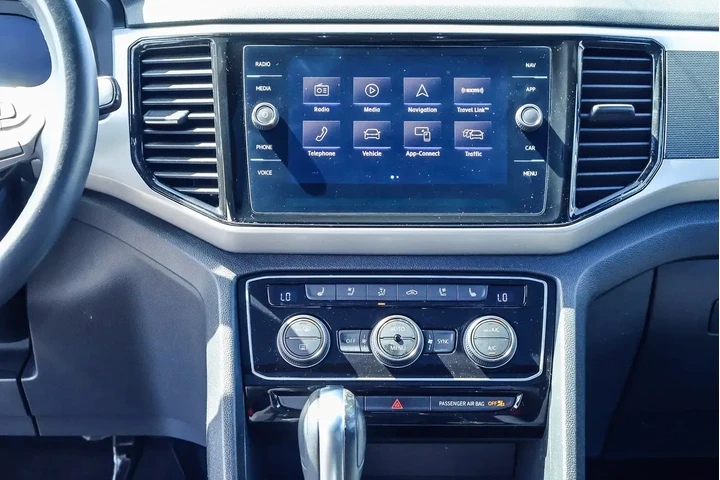 $25000 : Volkswagen Atlas Cross Sport image 8