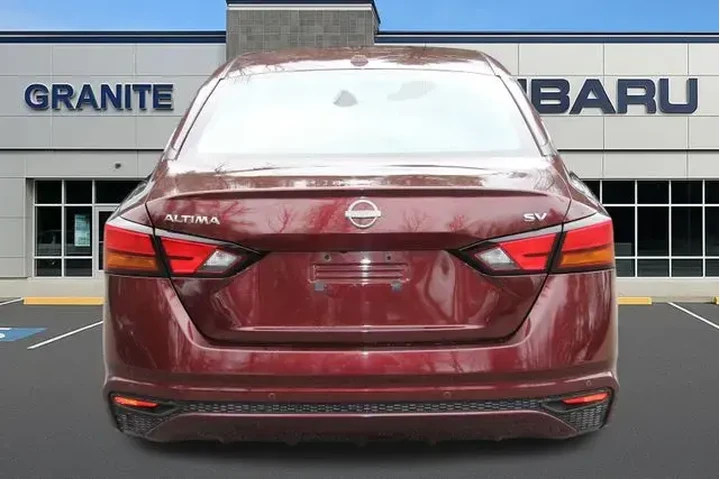 $17995 : Nissan Altima 2024 2.5 SV 4d image 7