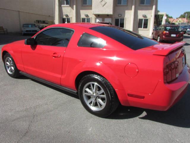 $9995 : 2005 Mustang V6 Deluxe image 5