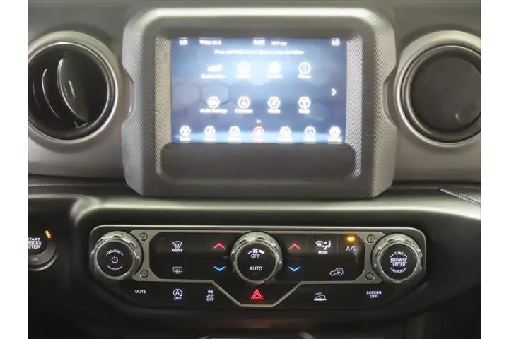 $30207 : Jeep Gladiator 2021 4x4 Will image 9