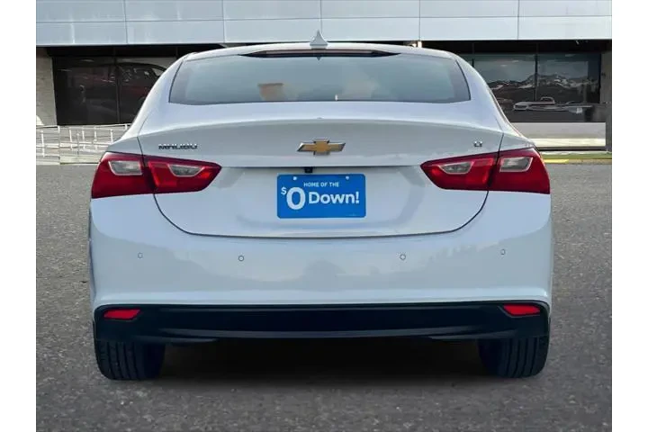 $15299 : Chevrolet Malibu 2024 LT 4dr image 8