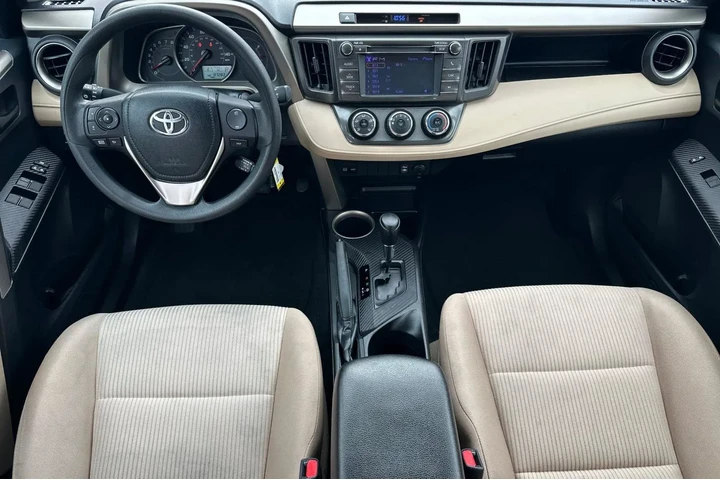 $14000 : Toyota RAV4 2013 LE 4dr SUV image 6