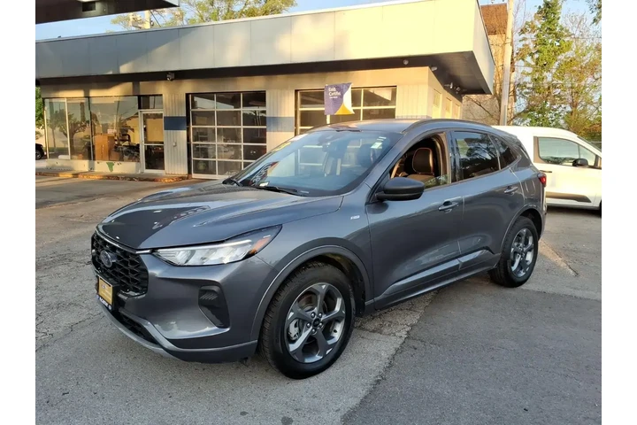 $24747 : Ford Escape 2023 AWD ST-Line image 6