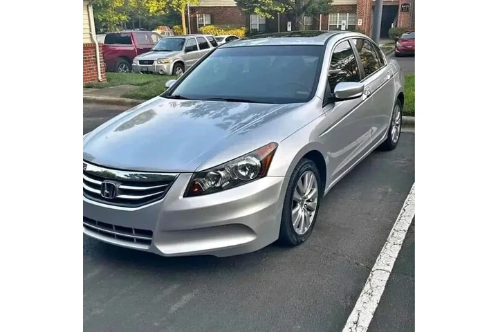 $1500 : Honda Accord image 9