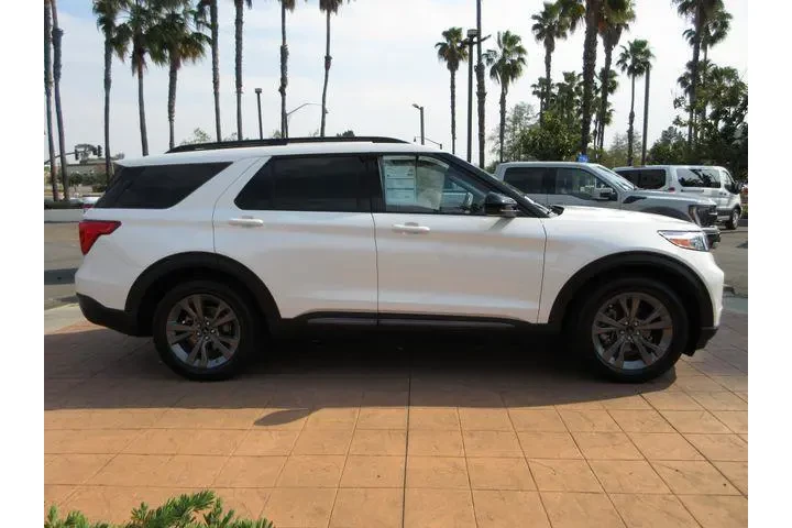 $29950 : Ford Explorer 2023 XLT 4dr S image 5