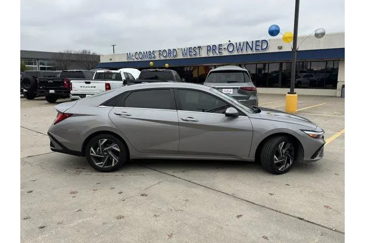 $21477 : Hyundai ELANTRA 2024 SEL 4dr image 4
