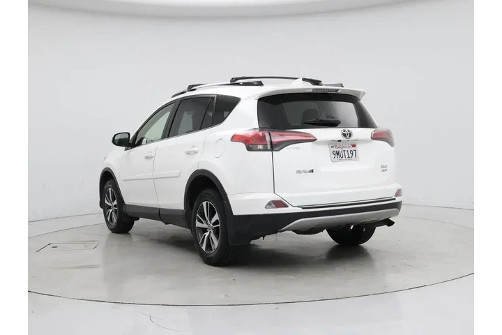 $23998 : Toyota RAV4 2018 AWD XLE 4dr image 2