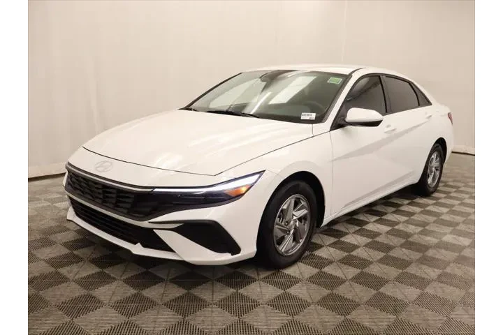 $21268 : Hyundai ELANTRA 2026 SE 4dr image 1