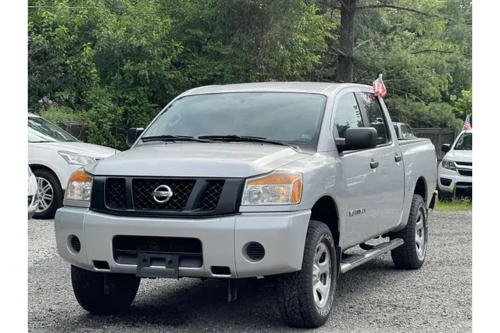 $12990 : 2014 Titan S image 4