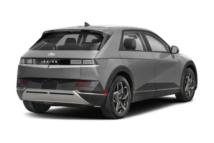 $26588 : Hyundai IONIQ 5 2023 AWD SEL image 3