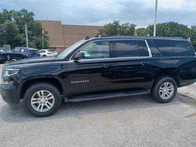 $24000 : 2019 Suburban LT image 1