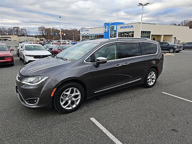 $27294 : PRE-OWNED  CHRYSLER PACIFICA L image 7