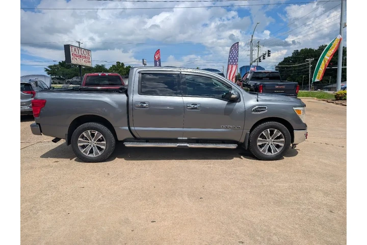 $22995 : 2017 Titan image 4