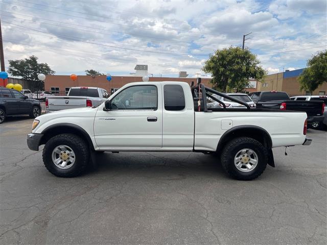 $8998 : 2000 Tacoma SR5 V6, SUPER CLE image 6