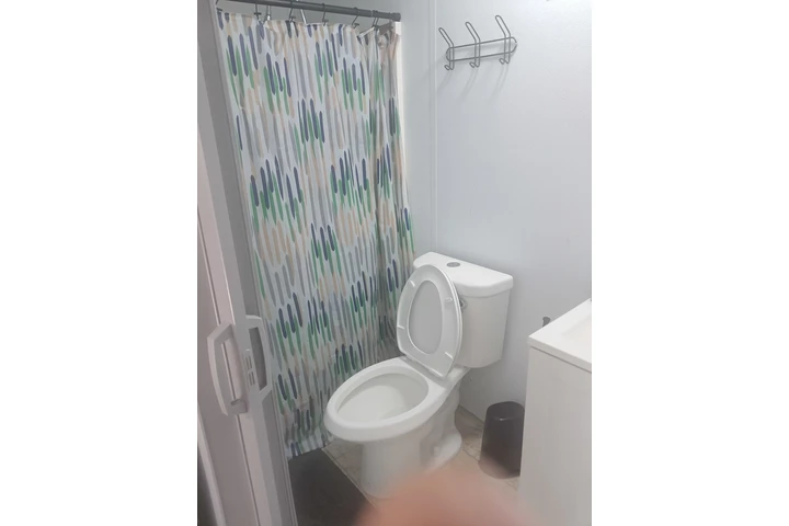 $1000 : EFFICENCE .MIAMI GARDENS image 6