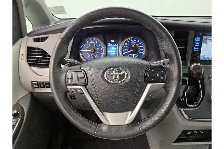 $27998 : Toyota Sienna 2017 XLE 7-Pas image 10