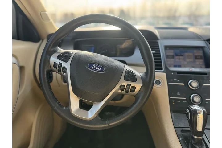 $10750 : Ford Taurus 2016 SEL 4dr Sed image 10