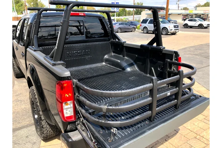 $15457 : 2014 Frontier SV Crew Cab 4WD image 10