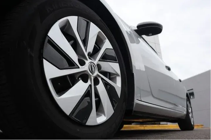 $20303 : Nissan Altima 2025 2.5 S 4dr image 7