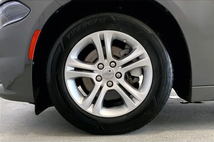 $19081 : Dodge Charger 2023 SXT 4dr S image 7