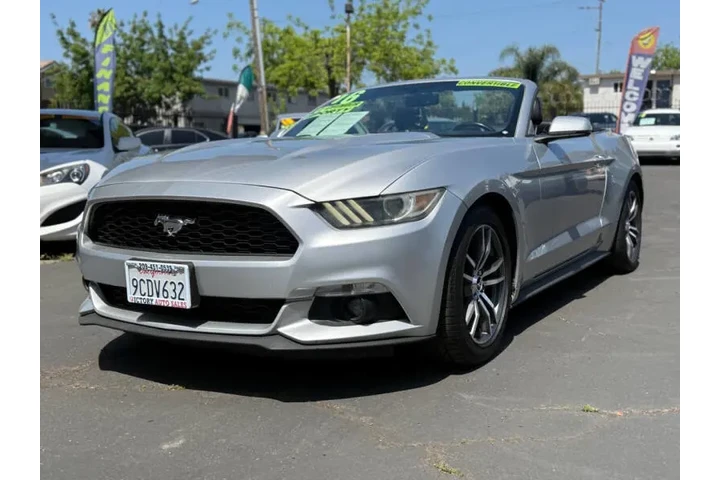 2016 Mustang EcoBoost Premium image 4