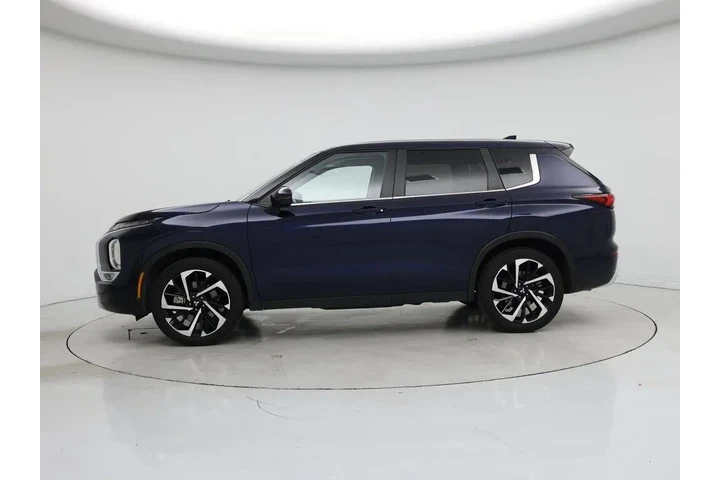 $25998 : Mitsubishi Outlander 2024 SE image 3