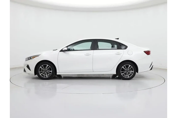 $17998 : Kia Forte 2024 LXS 4dr Sedan image 3