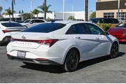 $17000 : Hyundai ELANTRA 2022 SEL 4dr thumbnail