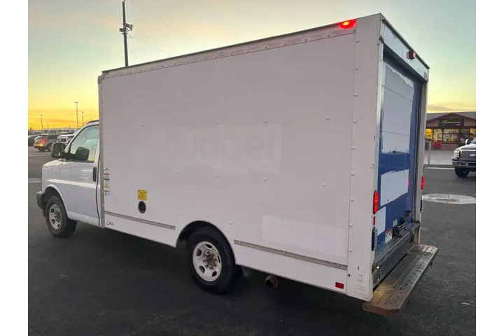 $16995 : 2019 Express 3500 image 6