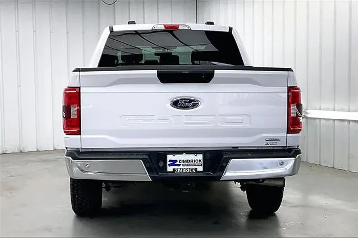 $17990 : Ford F-150 2021 4x4 XLT 4dr image 4