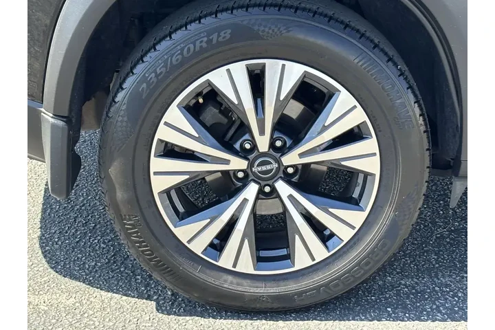 $17999 : Nissan Rogue 2023 SV 4dr Cro image 9