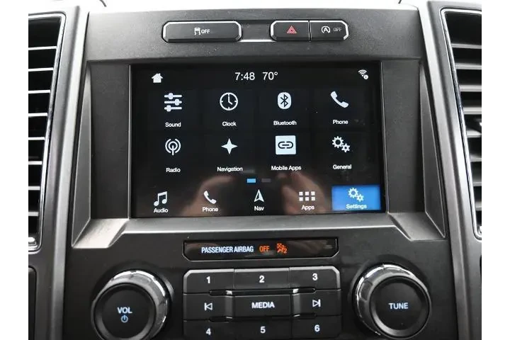 $15499 : Ford F-150 2018 4x2 Lariat 4 image 9