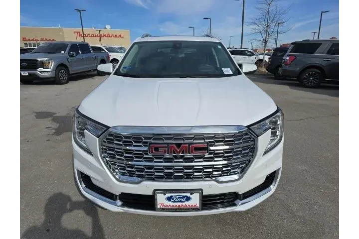 $26500 : GMC Terrain 2022 AWD Denali image 8