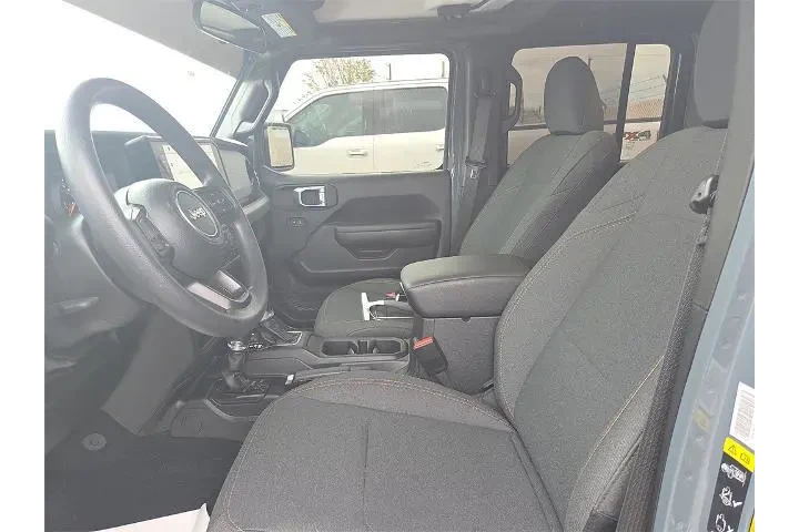 $36500 : Jeep Wrangler 2025 4x4 Sport image 10