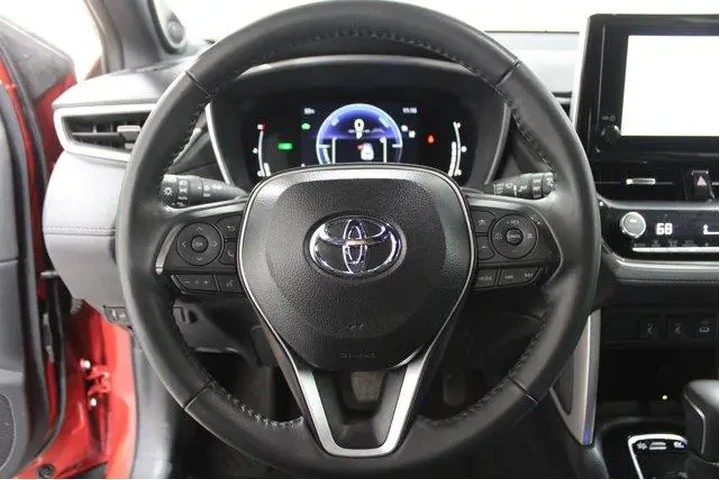 $35955 : Toyota Corolla Cross Hybrid image 9