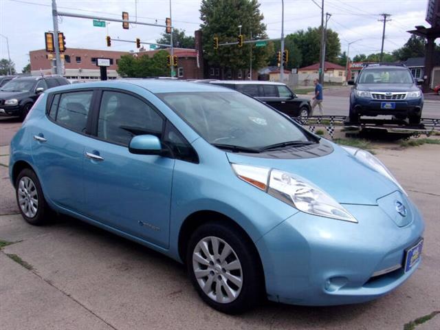 $8999 : 2015 LEAF S image 6