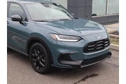 $22245 : Honda HR-V 2023 AWD Sport 4d thumbnail