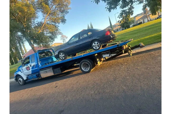 Brother's Towing &Transportllc image 3