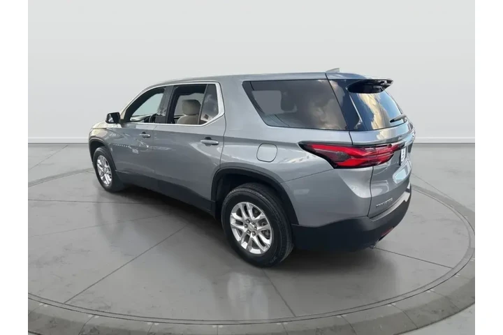 $22590 : Chevrolet Traverse 2023 LS 4 image 7