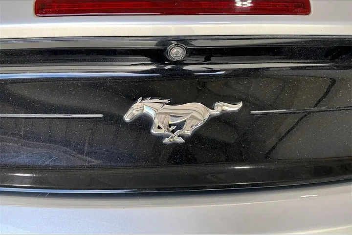 $15991 : Ford Mustang 2019 EcoBoost P image 9