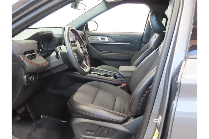 $39995 : Ford Explorer 2025 AWD ST-Li image 3
