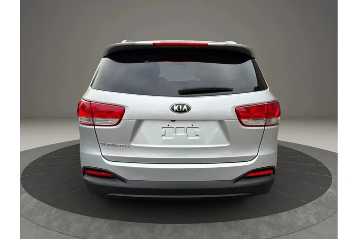 $6999 : 2016 KIA SORENTO image 9