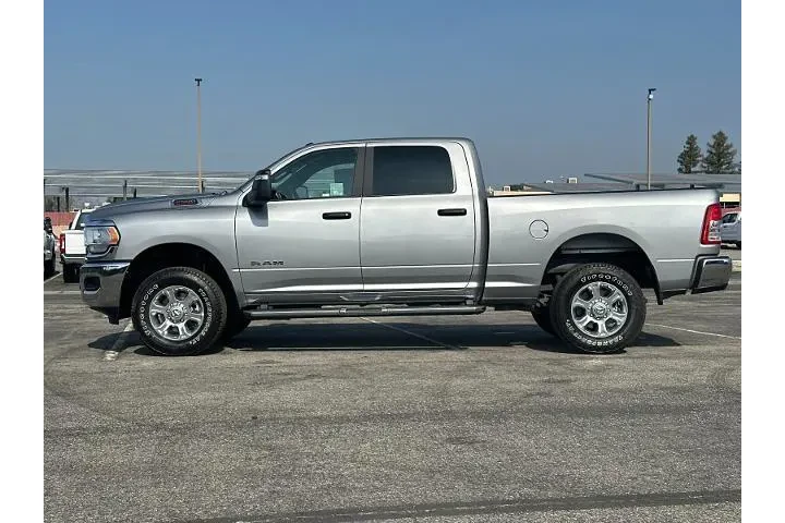 $39985 : Ram 2500 2024 4x4 Lone Star image 6