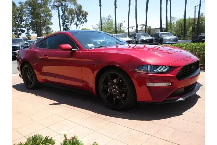 $23499 : Ford Mustang 2020 EcoBoost 2 image 6